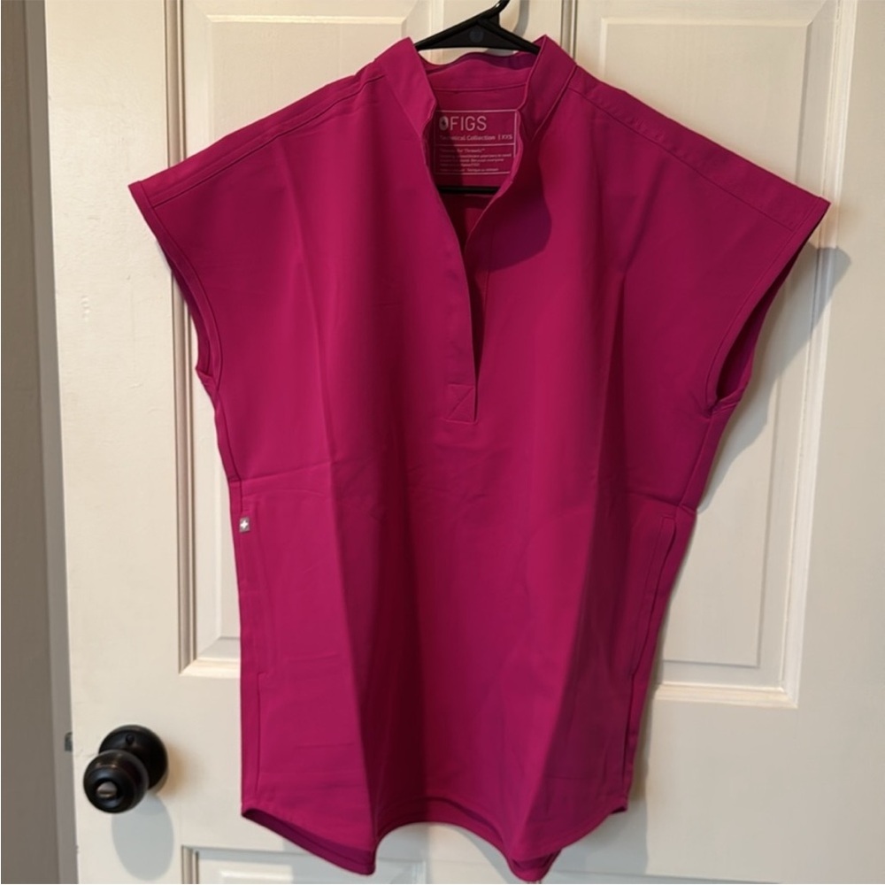 NWT Figs Rafaela Raspberry Sorbet top Pink sz XXS
